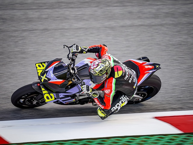 TUONO V4 X: ULTIMATE TRACK WEAPON Aprilia